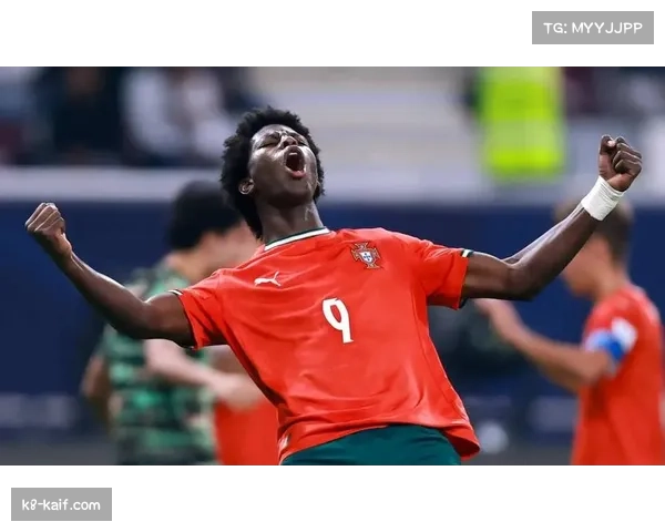 本菲卡助理教练临场指挥，穆里尼奥禁赛缺席关键战役